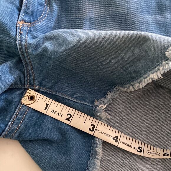 Gap authentic summer shorts with braided trim size 28 - Picture 7 of 9